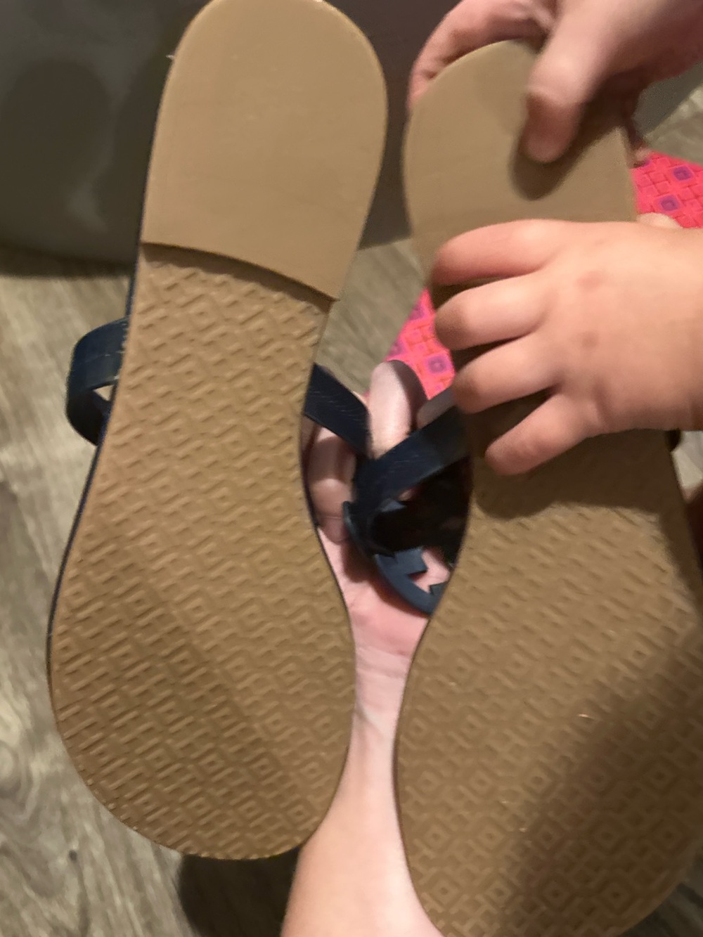 Tory Burch Navy Thong Sandals with Rainbow Logo - Picture 3 of 4